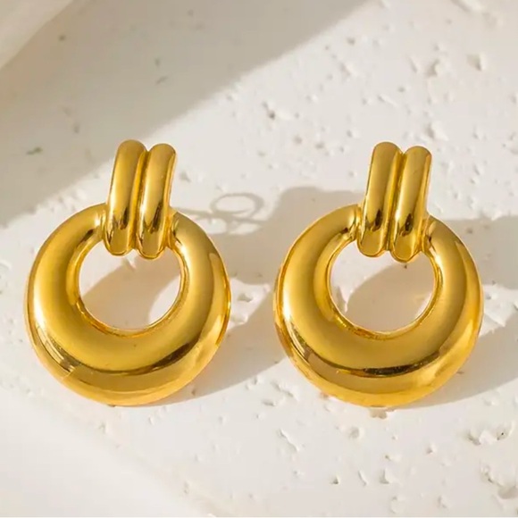 Gold Double Knot Hoops - Picture 3 of 12